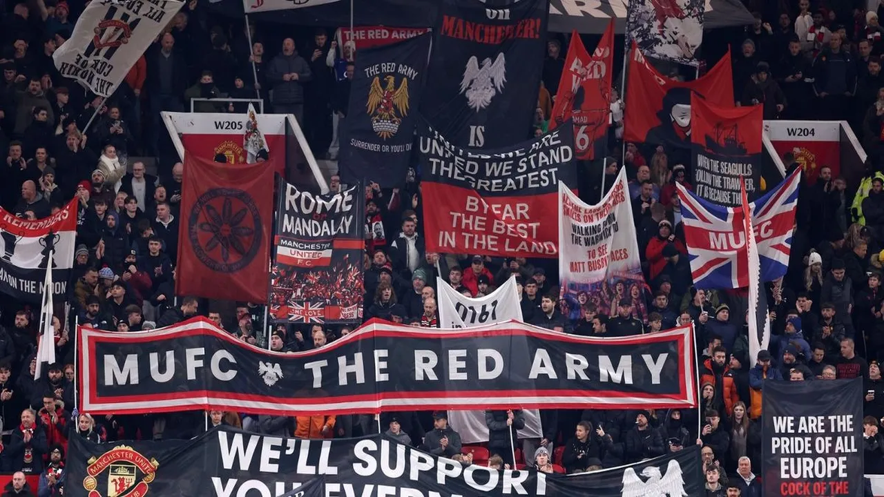 مانشستر يونايتد.. خسائر مالية مستمرة رغم خفض التكاليف الجذرية 2025